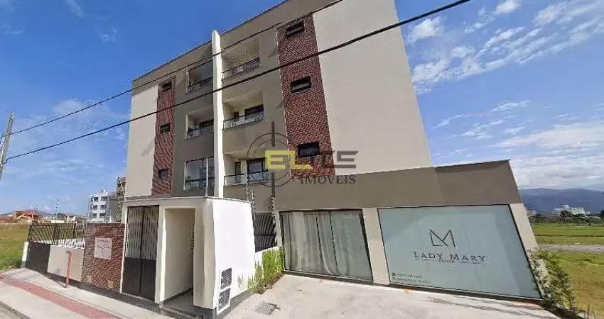 Apartamento à venda, mobiliado de 2 dormitórios, sendo 1 suíte na Nova Palhoça, em Palhoça/SC
