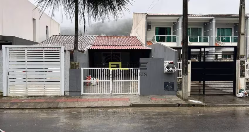 Casa de 2 dormitórios no loteamento jardim botânico, potecas/são josé.