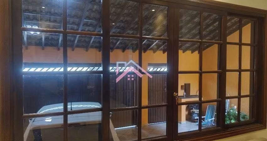 Casa em Vila Jeriva com 3 dormitórios suíte 2 vagas excelente localização - Várzea Paulista COD. 28998