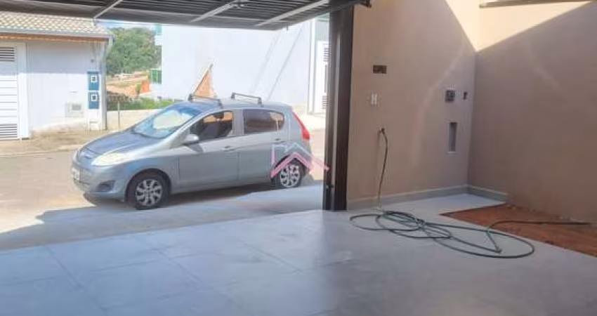 Casa em Jardim Bahia com 3 dormitórios sendo 1 suíte 2 vagas excelente localização - Várzea Paulista COD. 29591