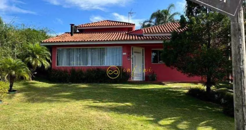 Casa Térrea de Condomínio com 3 dormitórios, sendo 1 suíte  à venda, 300 m² por R$ 1.500.000 - Condomínio Portal do Sabiá - Araçoiaba da Serra/SP
