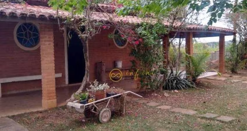Chácara com 2 quartos, 1500 m² - venda por R$ 320.000,00 - Quintas de Pirapora - Salto de Pirapora/SP