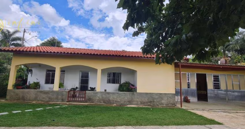 Chácara com 2 dormitórios à venda, 2200 m² por R$ 700.000,00 - São Roque - São Roque/SP