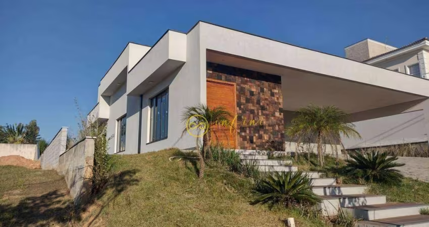 Casa Térrea de Condomínio com 3 quartos todos suítes  à venda, 360 m² por R$ 2.300.000 - Condomínio Saint Charbel - Araçoiaba da Serra/SP