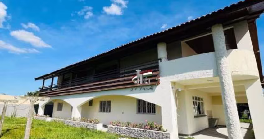 Sobrado para venda com 4 quartos 2 suítes no bairro Gralha Azul em Fazenda Rio Grande - SO399