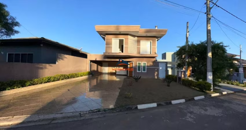 Casa sobrado para venda no Condomínio Vila Real, lindo imóvel com piscina, churrasqueira, 4 vagas de garagens sendo 2 coberta.