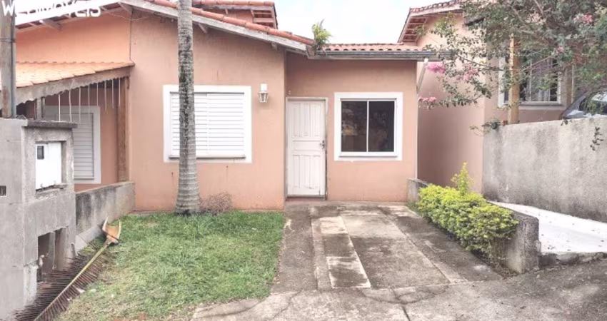 Casa em Condomínio de Alto Padrão em Cotia-SP - 2 quartos, 2 salas, 1 banheiro, 2 vagas de garagem - Imperdível!