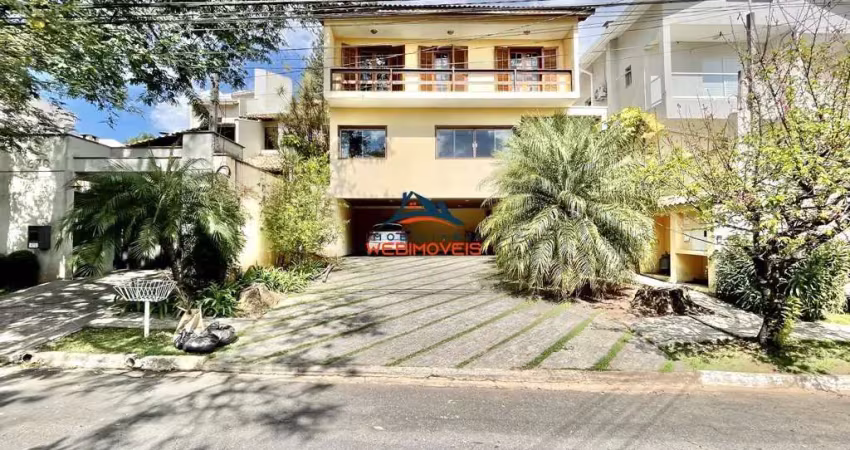 Casa em Condomínio de Luxo com 3 Quartos e 4 Vagas em Cotia-SP, Bairro São Paulo II - 360m² - Venda ou Locação