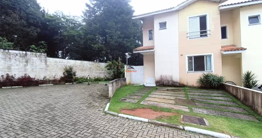 Imperdível! Casa em Condomínio à venda em Cotia-SP, Chácara Ondas Verdes: 3 quartos, 1 suíte, 2 salas, 3 banheiros, 2 vagas, 85,75 m².