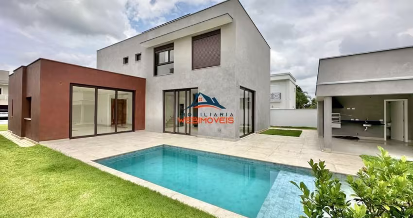 Luxuosa casa em condomínio à venda na Granja Viana, Carapicuíba-SP: 4 quartos, 4 suítes, 3 salas, 4 banheiros, 4 vagas, 307,61 m².