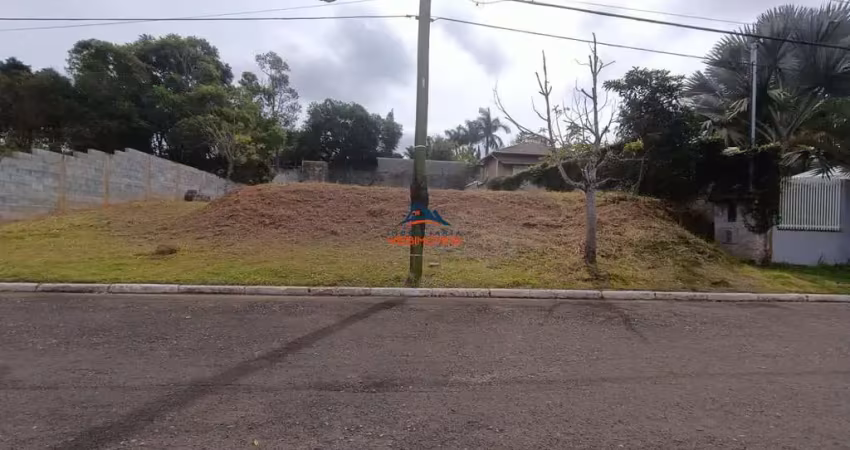 Terreno de 800m² em condomínio na vila santo antônio, cotia-sp: sua chance de viver com conforto e segurança!