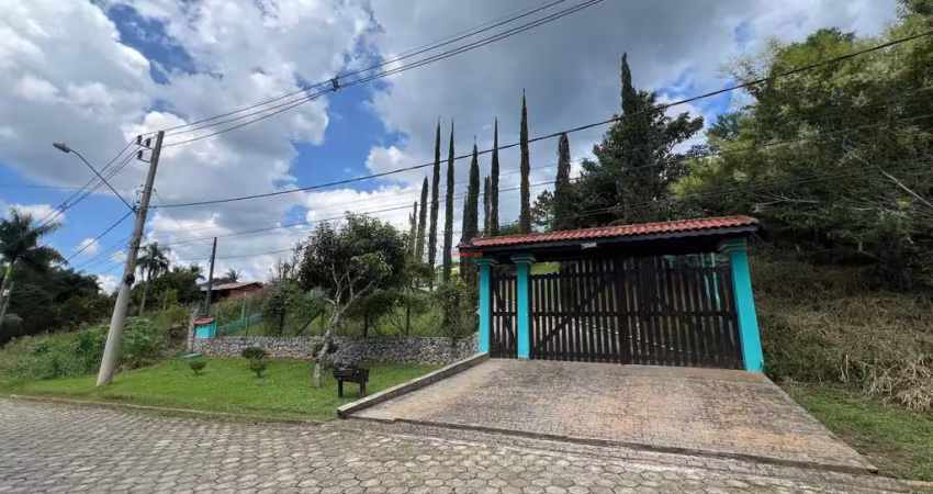 Casa de luxo em condomínio exclusivo em vargem grande paulista-sp, los alamos: 4 quartos, 2 suítes, 3 salas, 4 banheiros, 15 vagas, 374m².