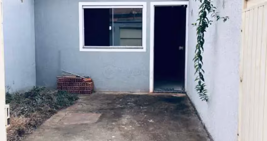 Casa com 2 quartos para alugar na Rua Expedicionário Aleixo M. Chaveiro, casa 1, Jardim Marques de Abreu, Goiânia