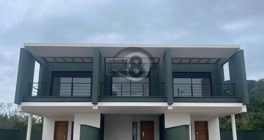 Excelente Casa de 3 Dormitórios Ribeirão da Ilha!