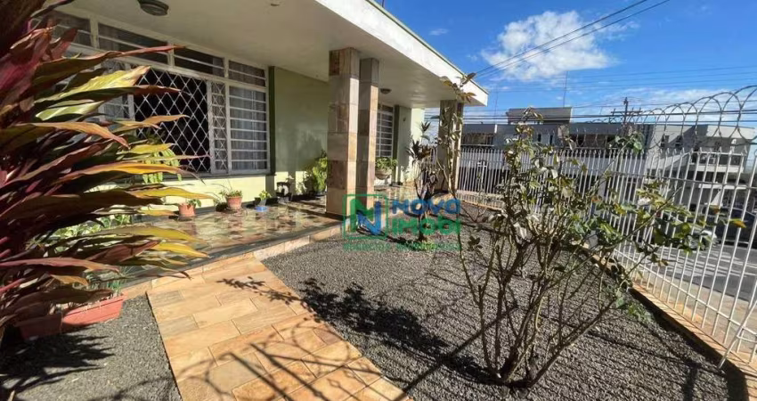 Linda Casa de Esquina a Venda com 3 Quartos, Castelinho, Piracicaba - SP