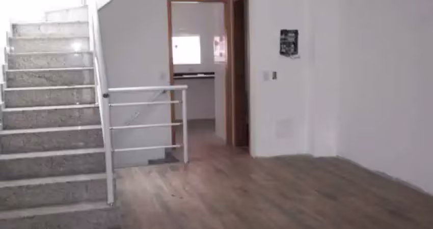 Sobrado novo com 3 suítes - trav.rua guilherme belfort sabino