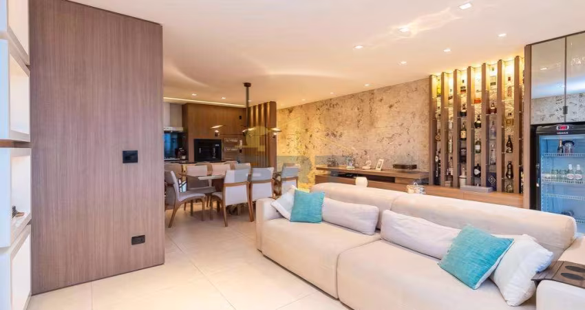 Apartamento porteira fechada no Juvevê