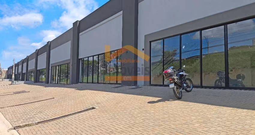 Salão Comercial de Alto Padrão em Santa Bárbara D'oeste-SP, Jardim Amélia: 3 banheiros, 4 vagas de garagem, 286m² de área.