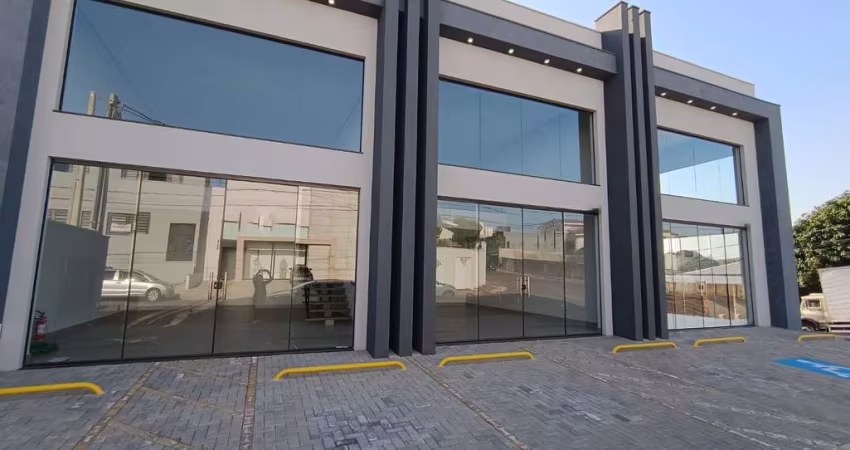 Salão Comercial para Locação em Americana-SP, Jardim São Paulo: 2 Banheiros, 3 Vagas de Garagem, 100m² de Área