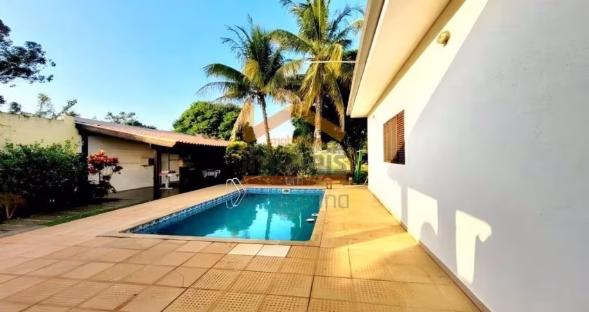 Casa de luxo no Portal dos Nobres, Americana-SP - 3 quartos, 1 suíte, 4 banheiros, 5 vagas, 294m² de área