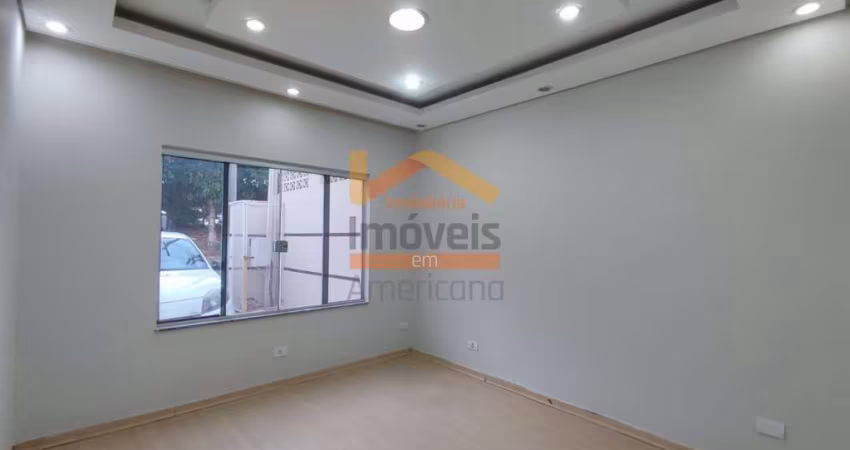 Casa comercial disponível para locação no bairro Jardim Jacyra em Americana