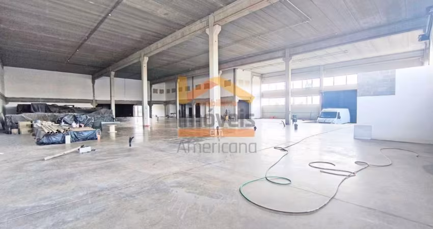 Salão Comercial de Alto Padrão para Locação em Santa Bárbara D'oeste-SP, no Jardim Alphacenter - 3 Banheiros, 5 Vagas de Garagem, 1.255,79 m².