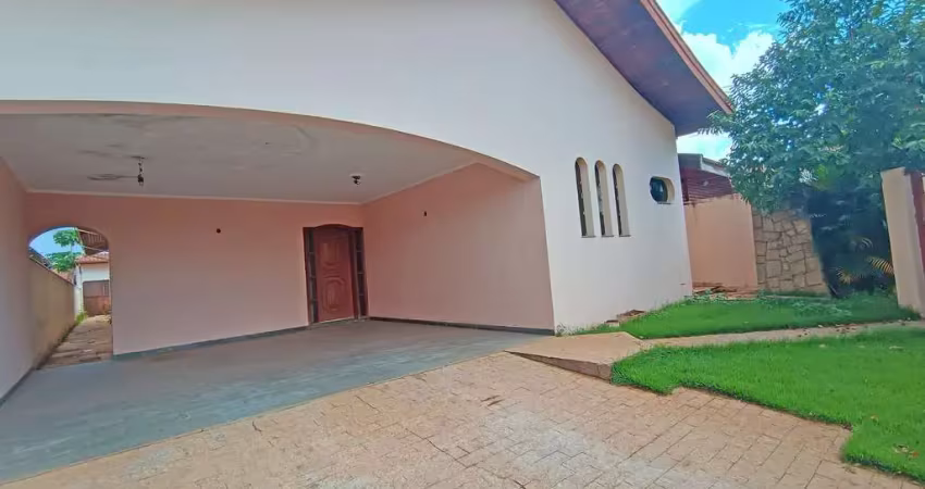 Casa para locação em americana-sp, jardim nossa senhora de fátima: 4 quartos, 1 suíte, 3 banheiros, 4 vagas de garagem, 330m².