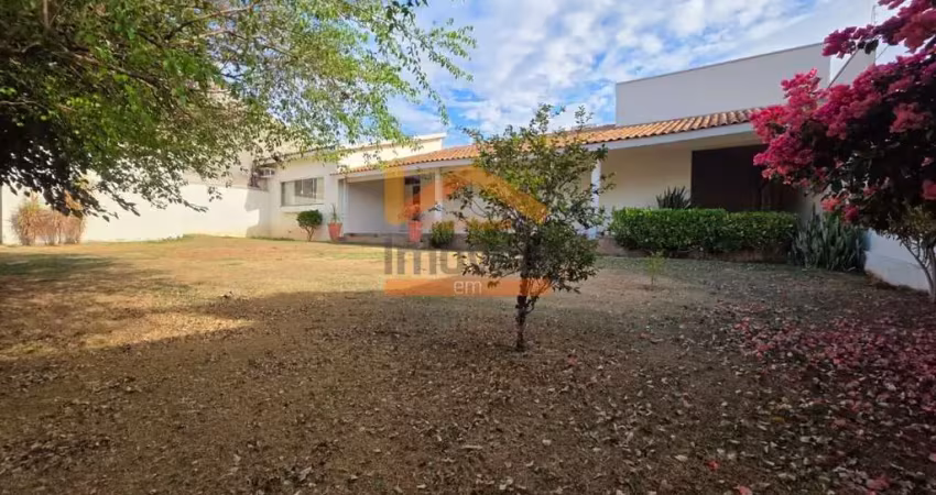 Imperdível casa à venda em santa bárbara d'oeste-sp, jardim boa vista: 3 quartos, 1 suíte, 2 salas, 4 banheiros, 3 vagas, 249,65 m².