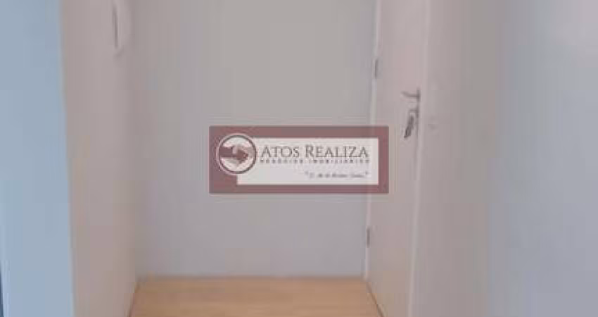 Alugo Excelente  Apartamento... Contem 2 dorm todos com planejados...sala de estar e de jantar integrada... cozinha com planejados...lavanderia com planejados...1 banheiro...O condomínio oferece... pi