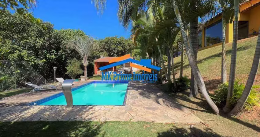 Fazendinha - 4d/2s TÉRREA privativa. Natureza, gourmet, piscina e VISTA!