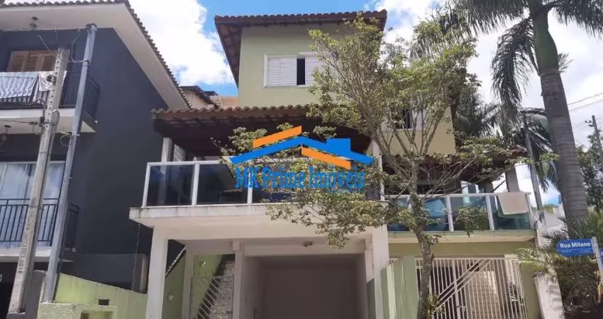 Sobrado em condomínio com 170m², 3 dormitórios e 4 vagas - cotia.