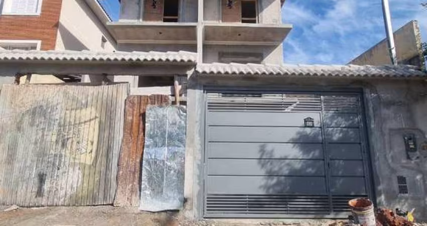 Sobrados Novos em Construção sendo 3 Suítes e 4 vagas no Bela Vista.