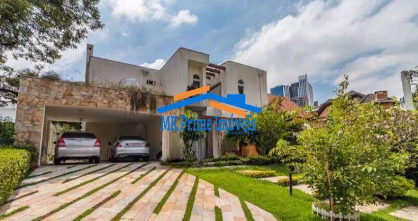 Sobrado estilo mediterrâneo 585m², 4 quartos e 4 vagas Res. 02 Alphaville
