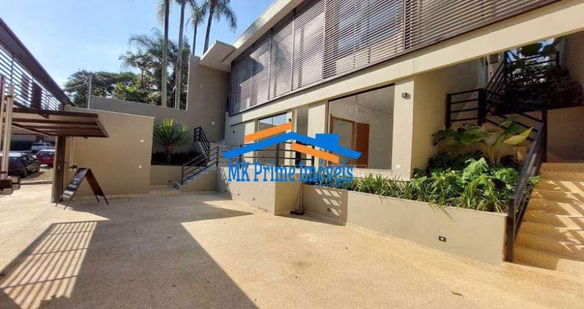 Ótimo Sobrado à Venda 450m² 5 Suítes 4 vagas de garagem Piscina- Morumbi/SP
