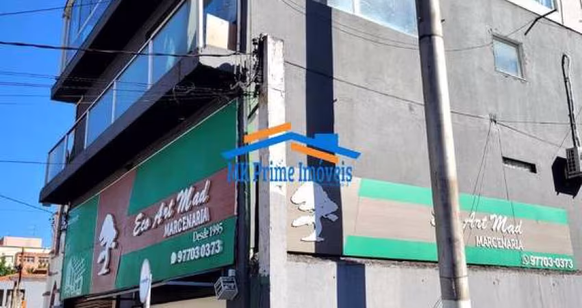 Casa Assobradada com 700m² de Área Construída para Renda/ Moradia. OSASCO