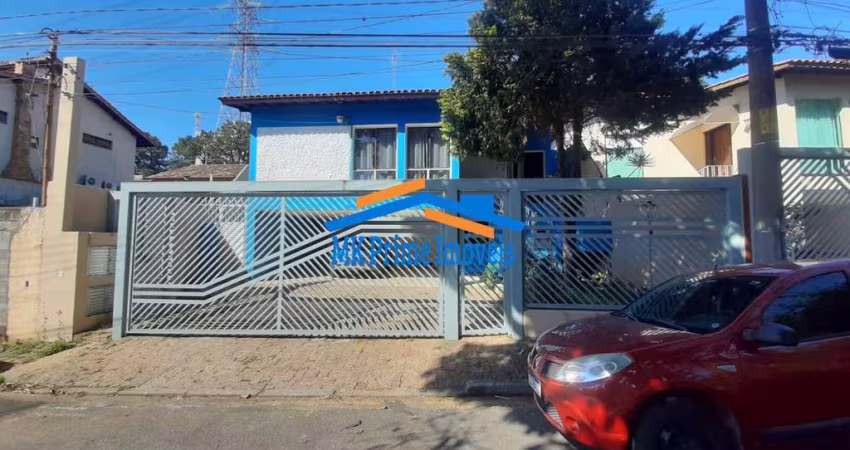 Linda Casa assobradada com 4 dormitórios, 300 m² total, piscina!