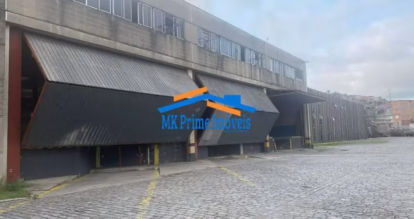 Galpão 8500m² com 5 docas para locação Em Osasco.