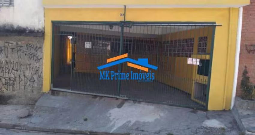 Ótima Casa Térrea com 2 Dormitórios e 2 Vagas de Garagem.