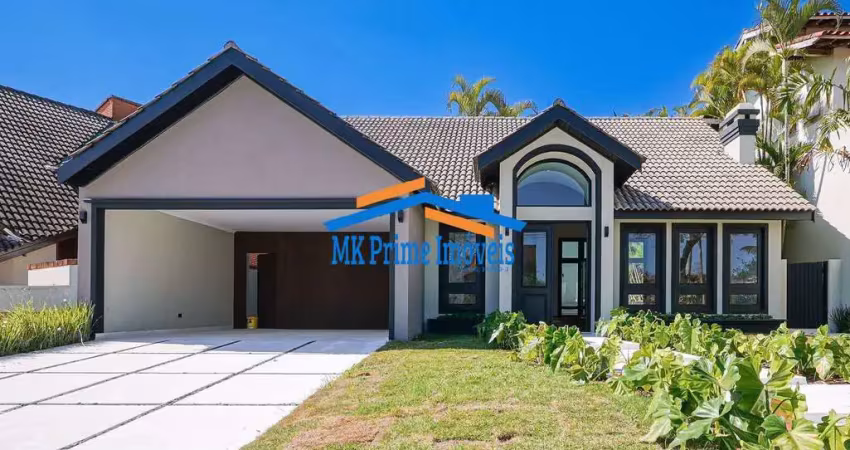 Linda residência totalmente reformada no residencial 10 alphaville!!!
