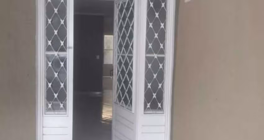 Sobrado em Condomínio com 4 Dorm. Não Financia