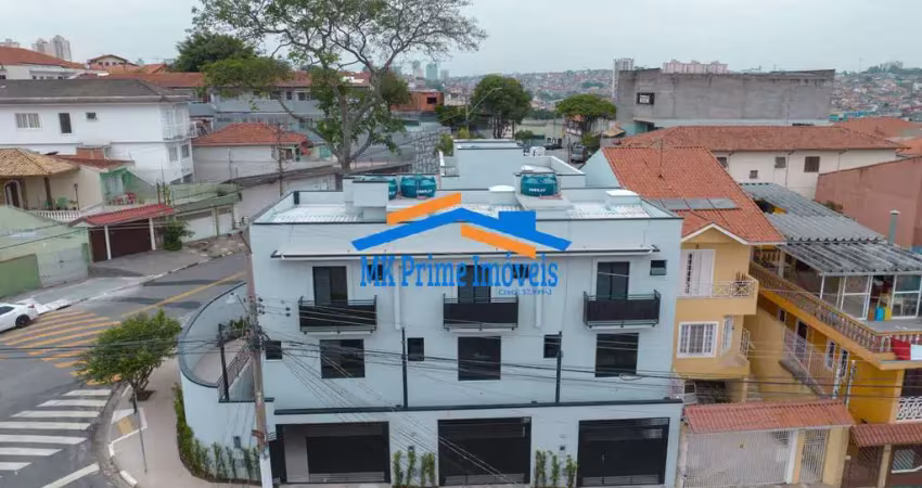 Sobrado Novo sendo 3 Dormitórios, 1 Suíte, 3 Vagas na Vila Osasco.