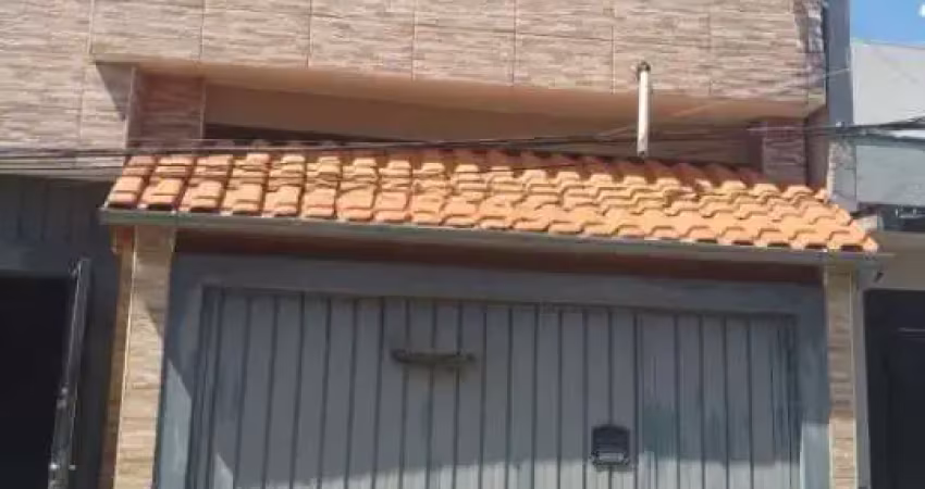 Ótimo Imóvel para Renda com 3 Casas no Quintal.