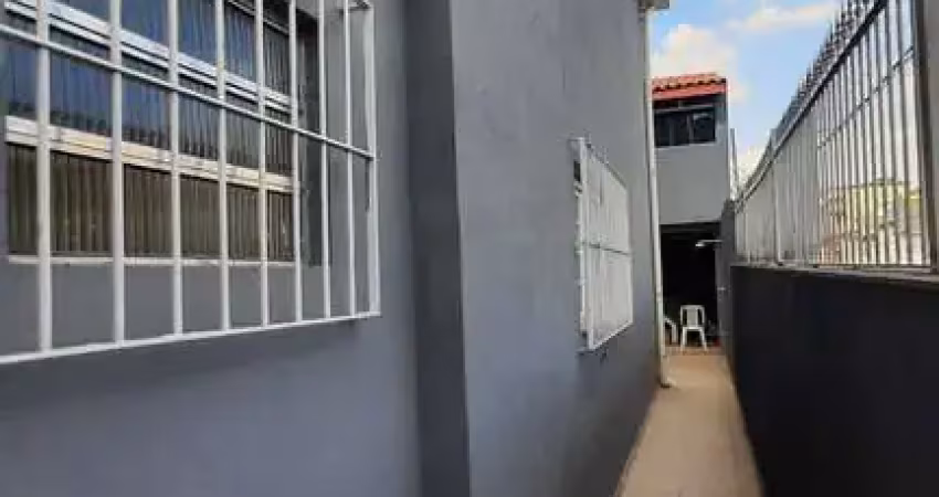Casa com 3 quartos à venda na Rua Orquídea, Jardim das Flores, Osasco
