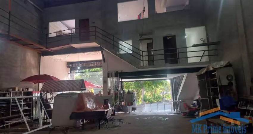 Galpão para Venda com 420m² e Pé Direito com 9mt em CARAPICUÍBA.