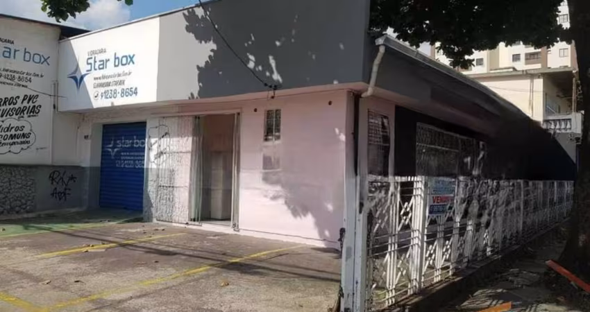 Casa + Salão a venda em Km 18 - Osasco/SP