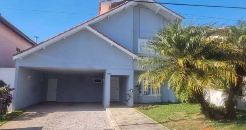 Casa de Condomínio em Alphaville - Locação ou Venda.