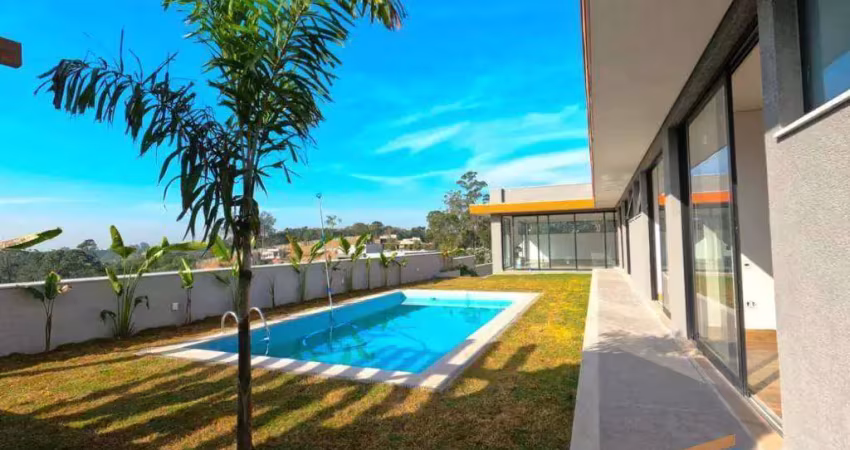 Casa em condomínio fechado com 44 quartos para alugar na Avenida Tore Albert Munck, Jardim Leonor, Cotia