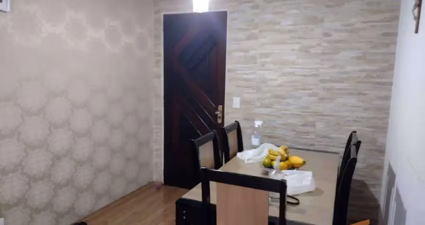 Apartamento com 2 Dormitórios - 1 Vaga - Piscina