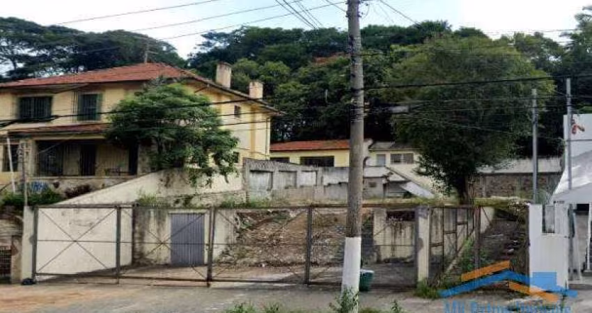 Terreno Comercial com 560 m² em Avenida Movimentada na Lapa!