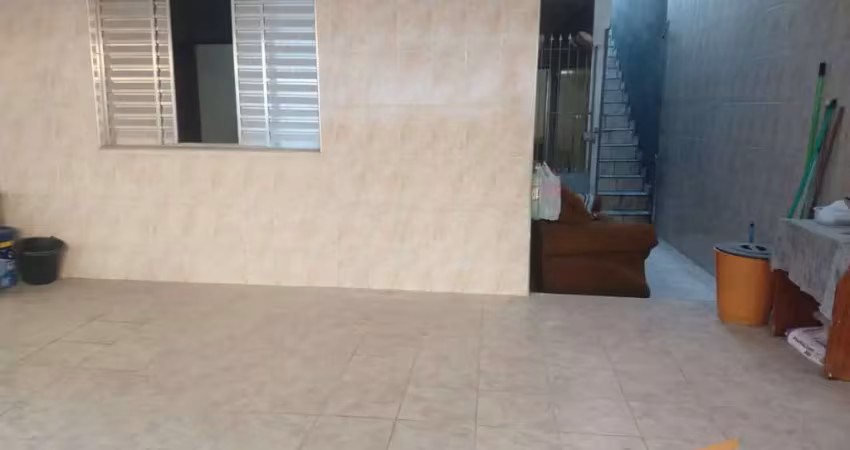 Casa térrea com 120m², 2 quartos, 2 banheiros jardim roberto em osasco